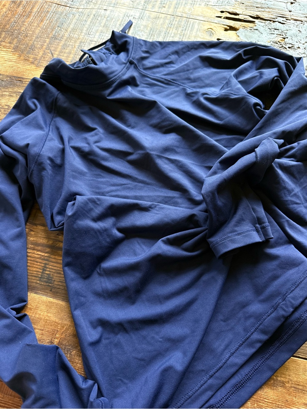NWOT Athleta long sleeve swim shirt rash guard  size L